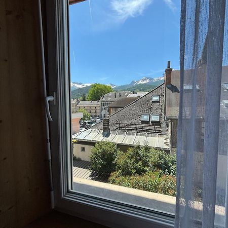 Chez Lizon Hostel Barcelonnette Bagian luar foto