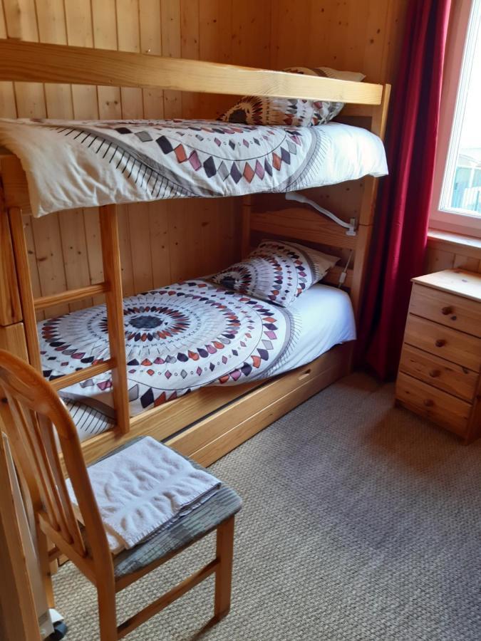 Chez Lizon Hostel Barcelonnette Bagian luar foto