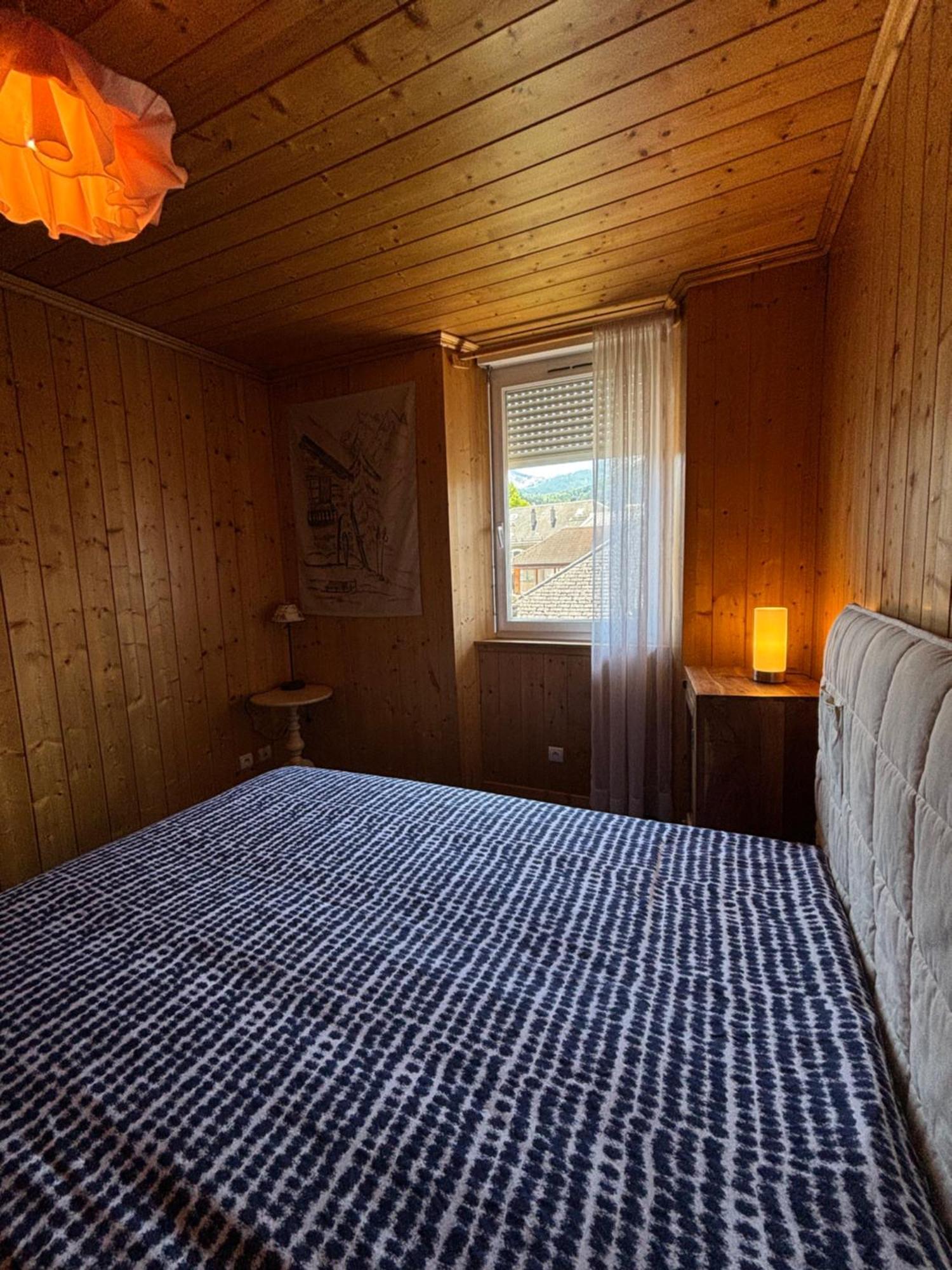Chez Lizon Hostel Barcelonnette Bagian luar foto